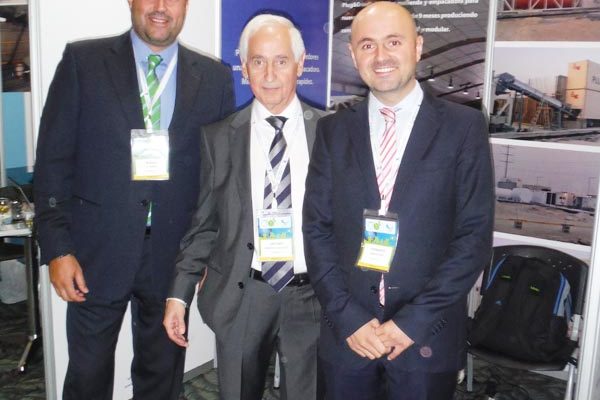 Equipo de Cemengal en FICEM 2013.